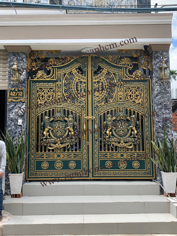 Cổng nhôm đúc, lan can nhôm đúc tại quận 12, TP.HCM