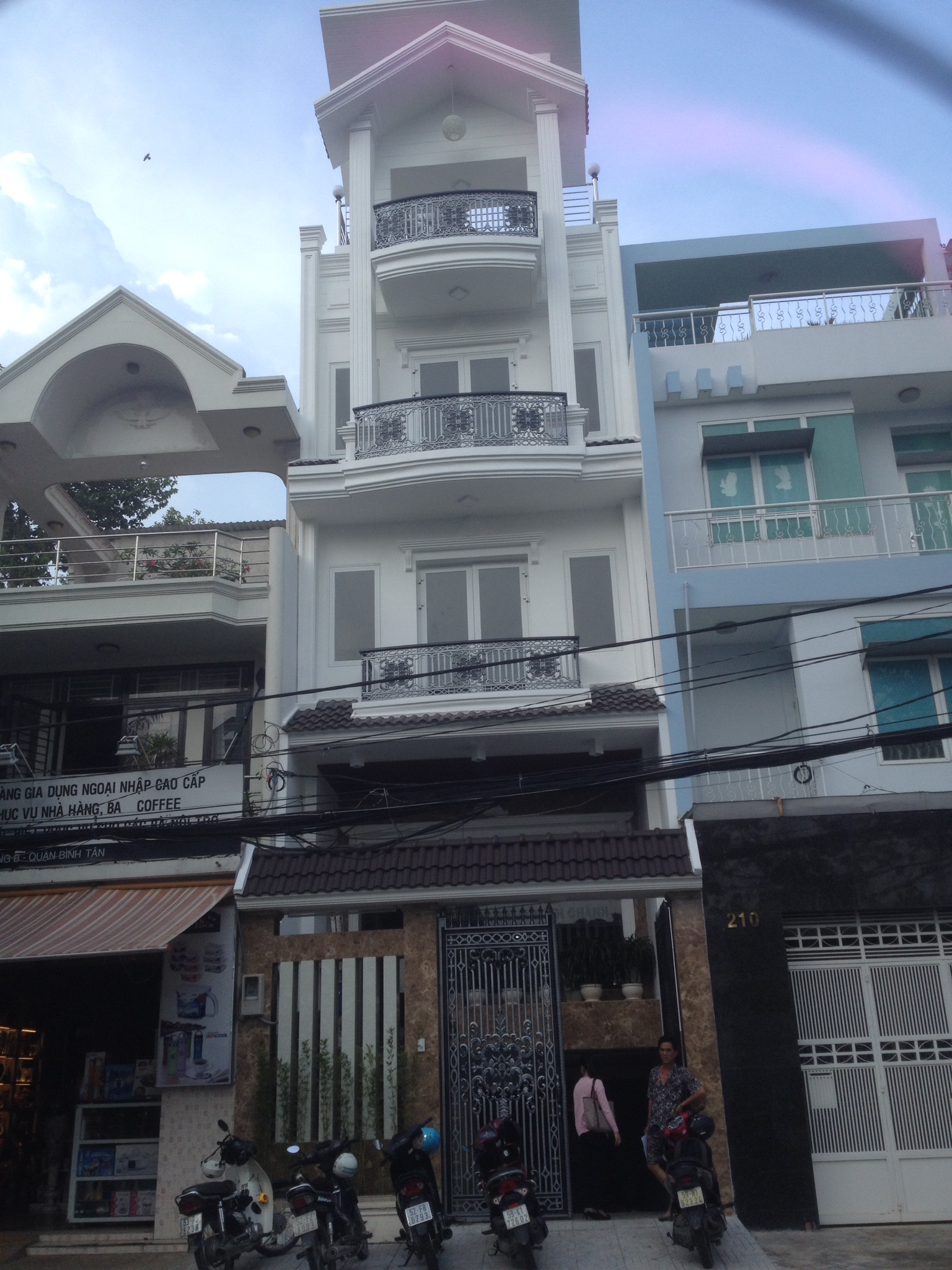 Công trình cổng nhôm đúc hợp kim quận Bình Tân